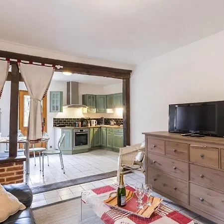 Jolie Maison 3* Independante Holiday home